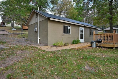 /international/us/6833-view-point-lodge-road-gordon-wi-110107077428/
