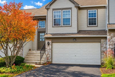 /international/us/3132-ollerton-avenue-aurora-il-110120884606/