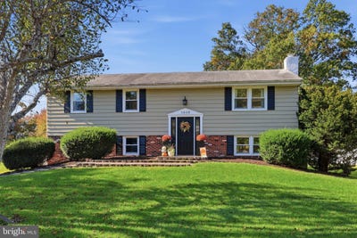 /international/us/1332-meadow-lane-perkasie-pa-110120413979/