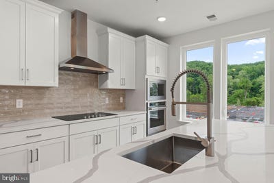 /international/us/431-washington-street-conshohocken-pa-110109827648/