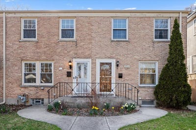 /international/us/2310-brown-avenue-evanston-il-110107502363/
