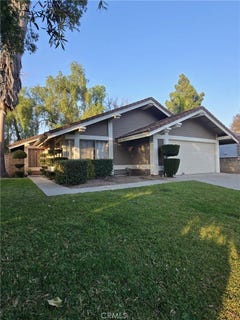 /international/us/46-rising-hill-pomona-ca-110108258366/
