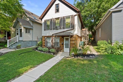 /international/us/2522-2524-n-bartlett-ave-milwaukee-wi-110101091292/