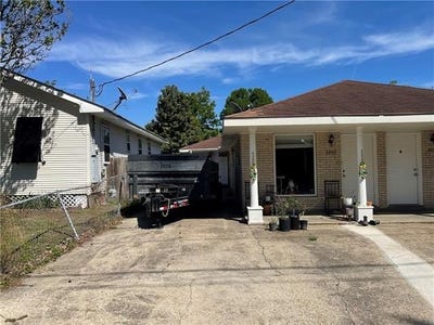 /international/us/3207-1-2-jackson-boulevard-chalmette-la-110107804594/