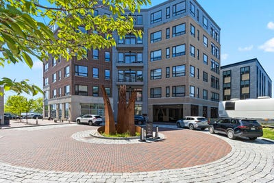 /international/us/166-fore-street-portland-me-110099854302/