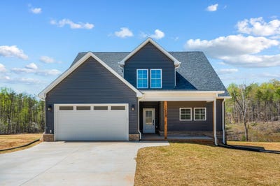 /international/us/11250-leesville-road-evington-va-110101665213/