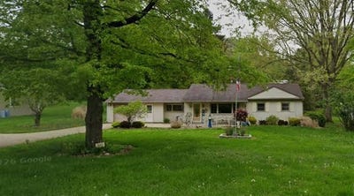 /international/us/8585-davis-street-garrettsville-oh-110108293435/