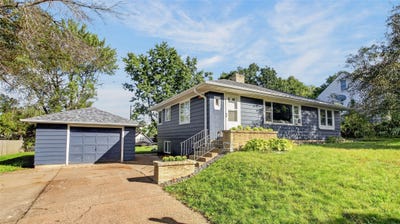 /international/us/2137-14th-street-eau-claire-wi-110110297651/