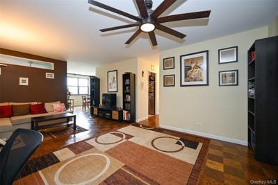 /international/us/61-20-grand-central-parkway-forest-hills-ny-110107280196/