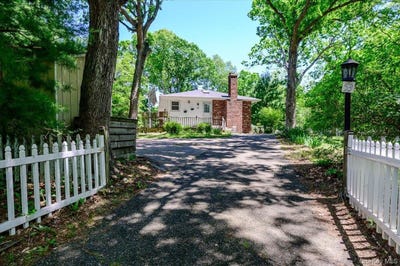 /international/us/53-ehrhardt-way-islandia-ny-110108641266/