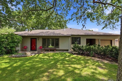 /international/us/3306-midway-drive-waterloo-ia-110110308689/