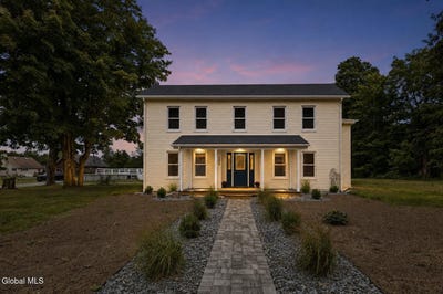 /international/us/295-w-sand-lake-road-wynantskill-ny-110109957923/