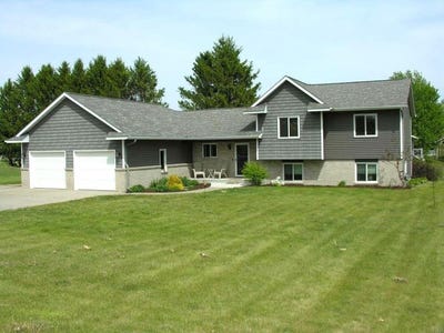 /international/us/34420-woodville-boulevard-waseca-mn-110108080458/