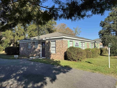 /international/us/201-short-st-kingstree-sc-110106534800/