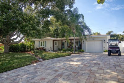 /international/us/128-edgewater-terrace-dunedin-fl-110108383368/