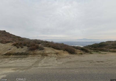 /international/us/17-sumner-ave-lake-elsinore-ca-110101245025/