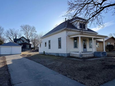 /international/us/609-s-washington-st-remsen-ia-110105799815/