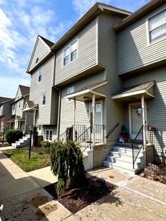 /international/us/40-cornerstone-court-southington-ct-110108717091/