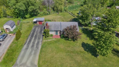 /international/us/157-raymond-street-pittsfield-me-110108603776/