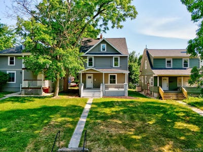 /international/us/15-eastman-terrace-poughkeepsie-ny-110109168749/