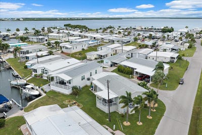 /international/us/298-bahama-drive-palmetto-fl-110120105324/