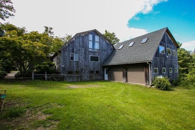 /international/us/14-south-rd-heath-ma-110108058305/
