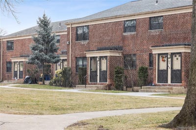 /international/us/217-14-73rd-avenue-queens-ny-110105200767/
