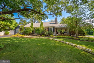 /international/us/1022-clover-hill-road-wynnewood-pa-110110239587/