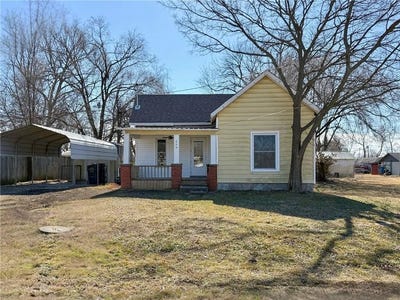 /international/us/604-e-6th-street-altamont-ks-110104590554/