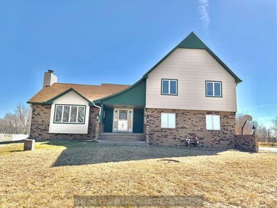 /international/us/209-sunny-drive-doniphan-ne-110106769654/