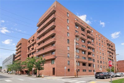 /international/us/307-s-dithridge-st-oakland-pa-110100348701/