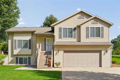 /international/us/2331-n-ridge-drive-coralville-ia-110120527110/