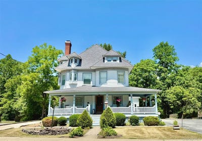 /international/us/215-maple-avenue-pine-bush-ny-110110350169/