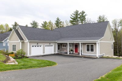 /international/us/7-thrushwood-ln-great-barrington-ma-110108090851/