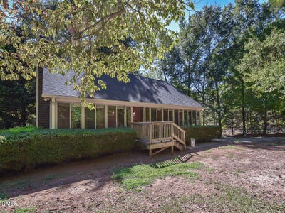 /international/us/439-shawnee-drive-louisburg-nc-110120528066/