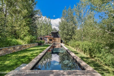 /international/us/111-powderbowl-trail-aspen-co-110109376617/