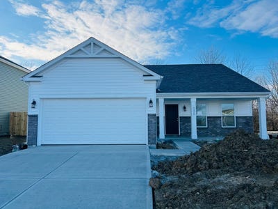 /international/us/2327-n-liberty-lakes-drive-greensburg-in-110103739617/
