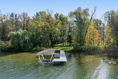 /international/us/309-daisy-trail-ne-outing-mn-110106979951/