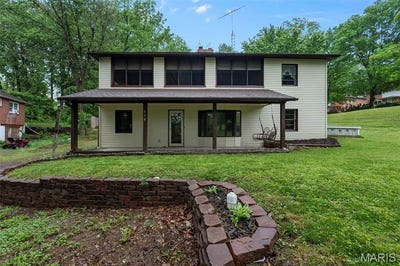 /international/us/710-n-high-street-jackson-mo-110107828645/