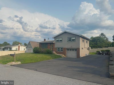 /international/us/6-first-st-n-schuylkill-haven-pa-110119469478/