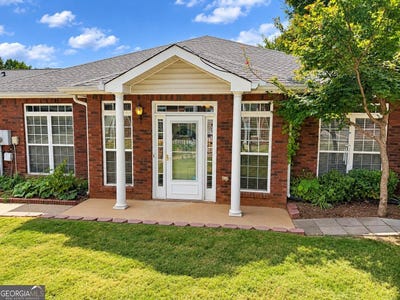 /international/us/4293-skyline-view-oakwood-ga-110119957475/