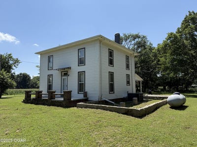 /international/us/16435-county-road-290-asbury-mo-110101097077/