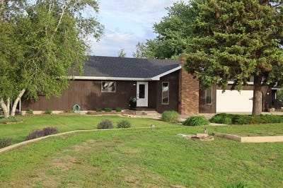 /international/us/1359-harrison-avenue-rock-rapids-ia-110108296117/