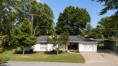 /international/us/720-sheridan-drive-benton-il-110120533289/