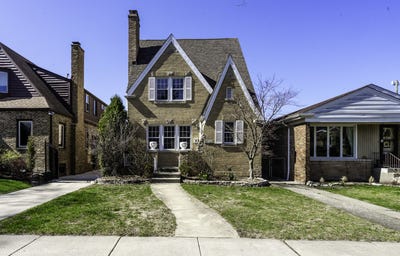/international/us/5736-n-kerbs-avenue-chicago-il-110098613681/