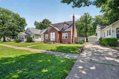 /international/us/2211-w-3rd-street-waterloo-ia-110108851153/