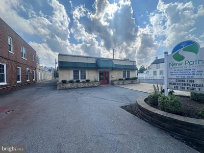 /international/us/22-w-main-street-mount-joy-pa-110120114286/