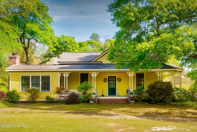 /international/us/524-carthage-street-cameron-nc-110104912947/