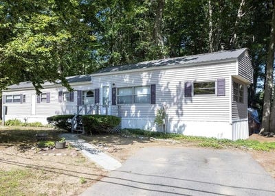 /international/us/2-hemlock-haven-drive-hampton-nh-110108126160/