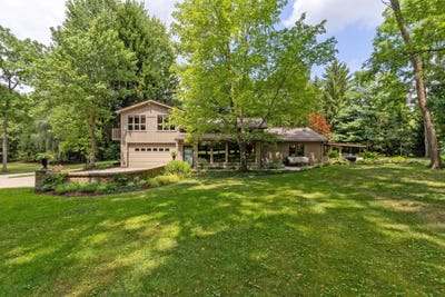 /international/us/6837-e-walnut-street-new-albany-oh-110093766754/